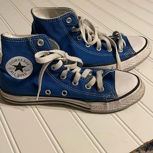 Youth blue converse
